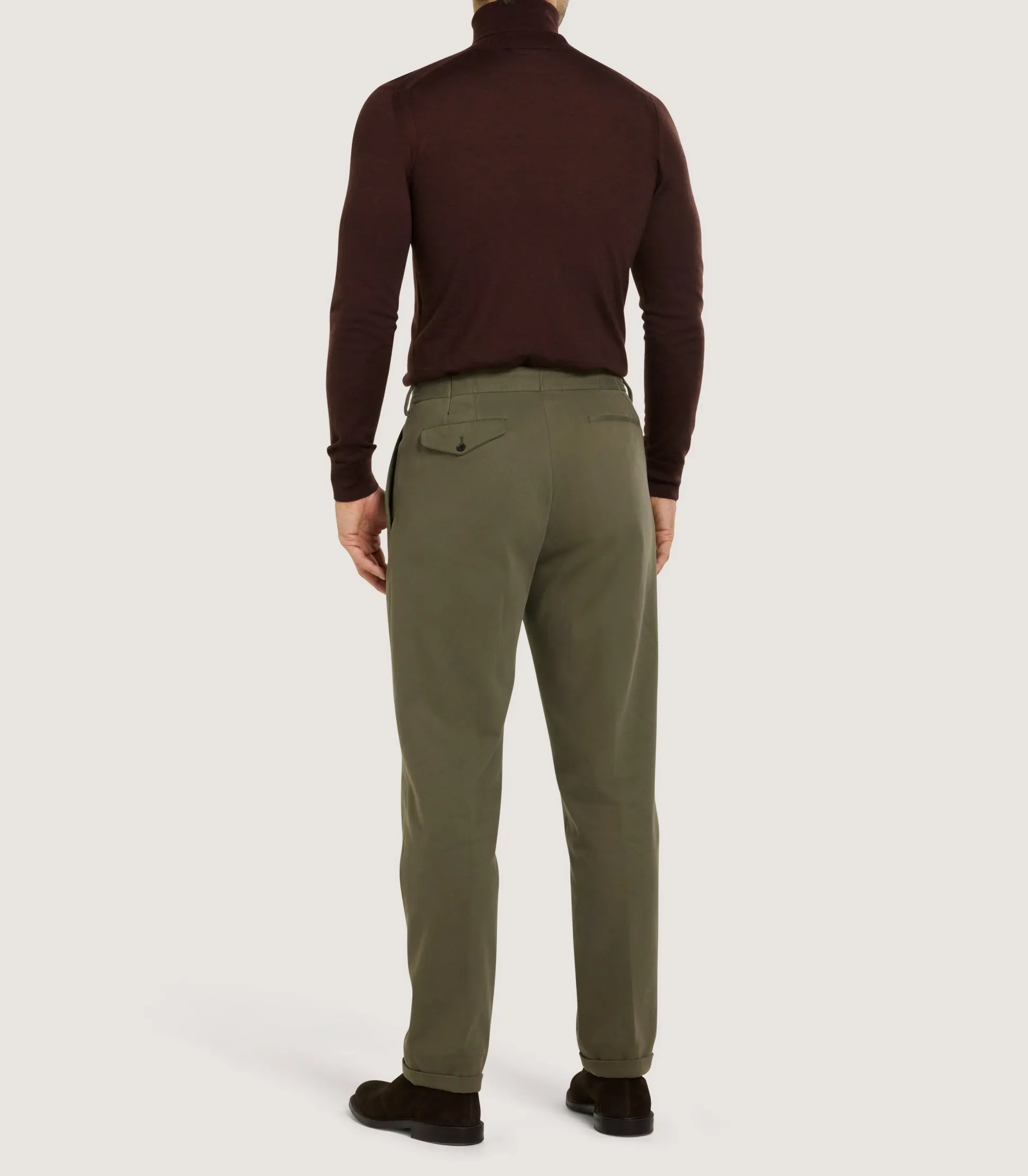Purdey Men's Extra Fine Worsted Cashmere Seamless Turtleneck In Dark Umber